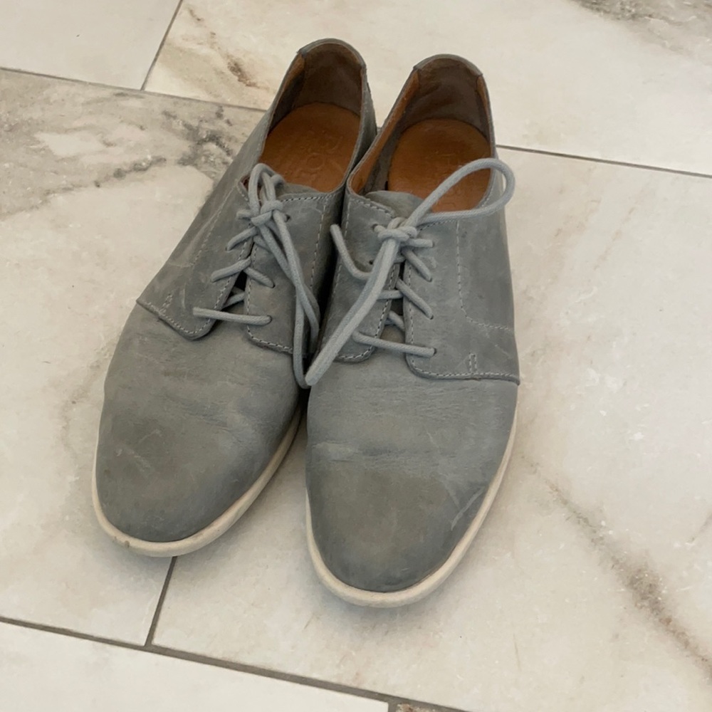 BORN Passi Grey Leather Oxfords